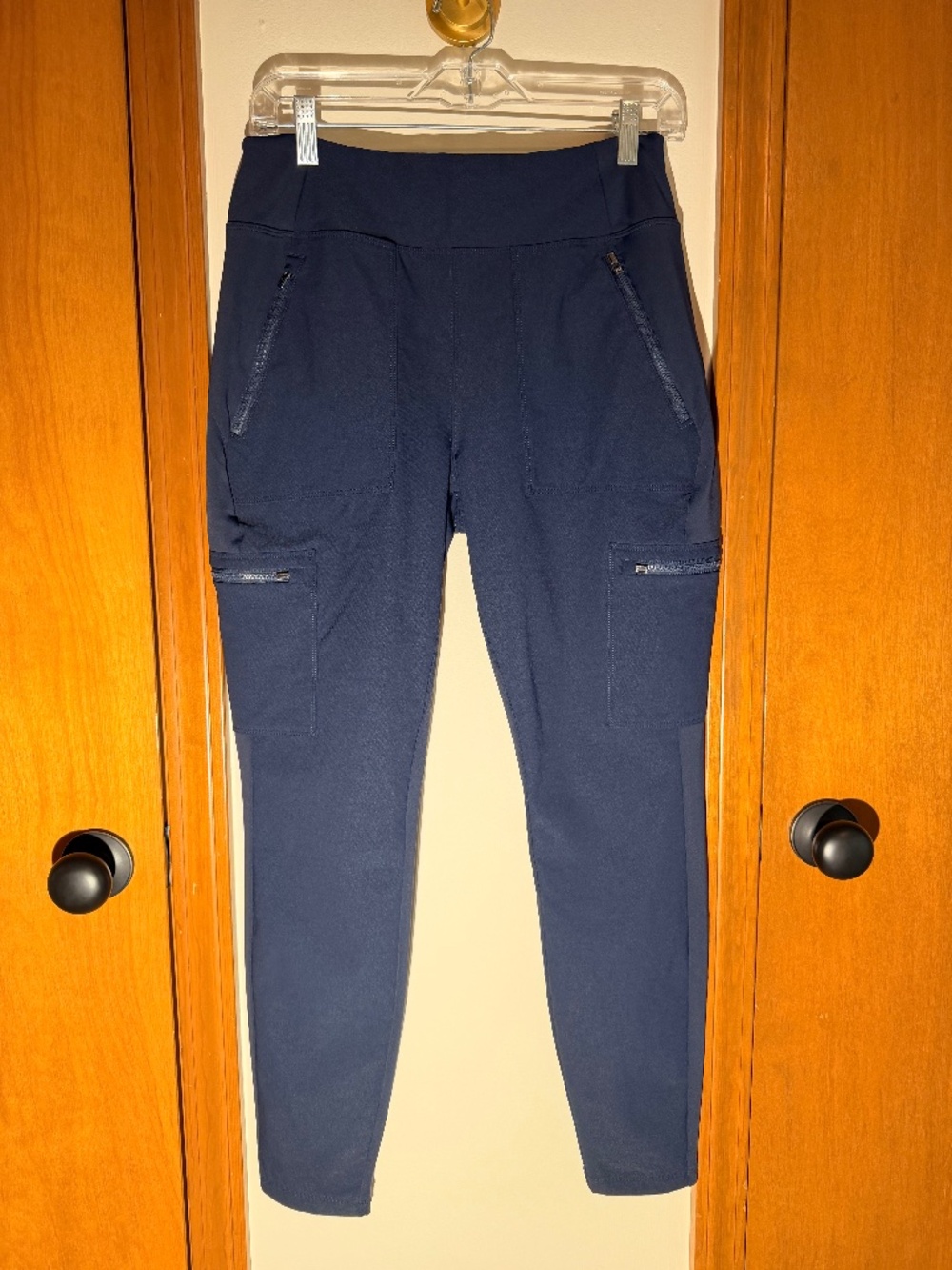 Athleta Headlands Hybrid High Rise Cargo Legging — Navy, Size 10